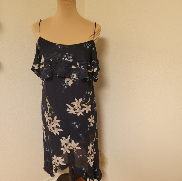 PAIGE Sahar Silk Cold Shoulder Shark Bite Hem Floral Lined Dress - Picture 2 of 7